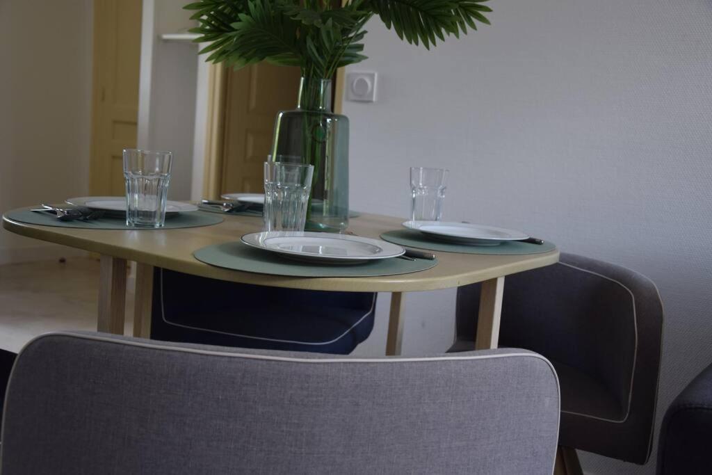 Appartamento Elegant T2 A Bron, Tramway A 2Min, Box Parking, 4Personnes Esterno foto
