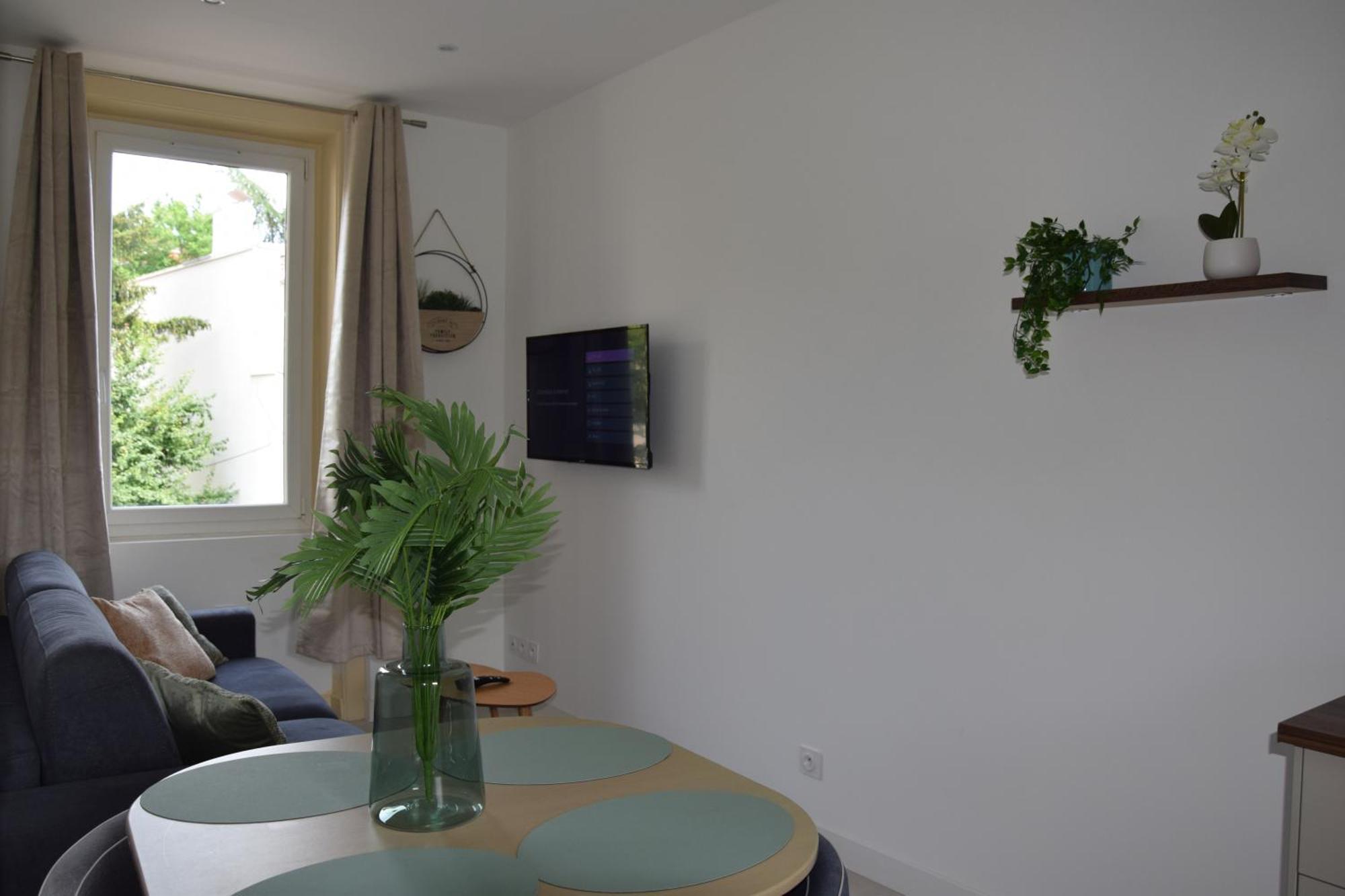 Appartamento Elegant T2 A Bron, Tramway A 2Min, Box Parking, 4Personnes Esterno foto