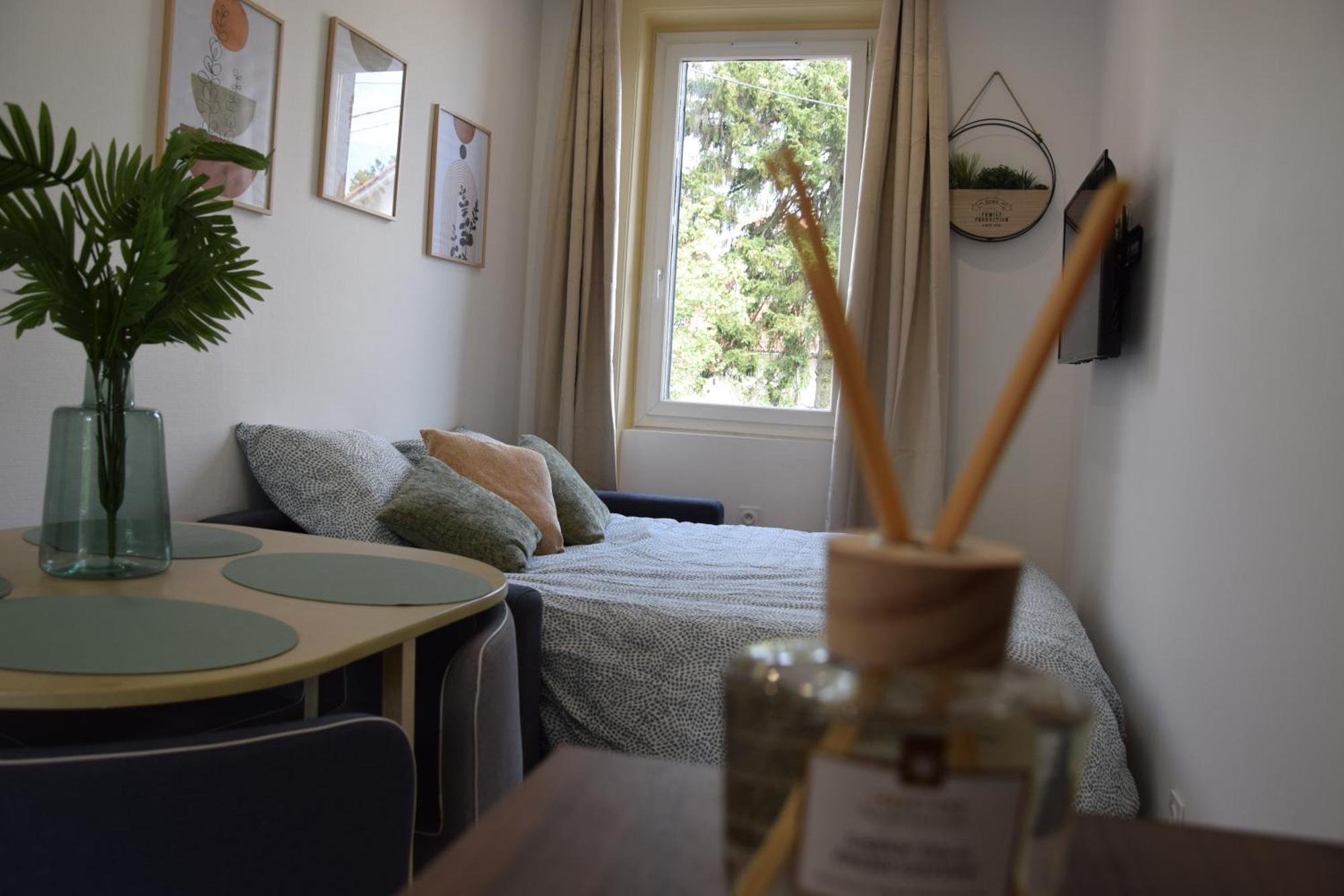 Appartamento Elegant T2 A Bron, Tramway A 2Min, Box Parking, 4Personnes Esterno foto