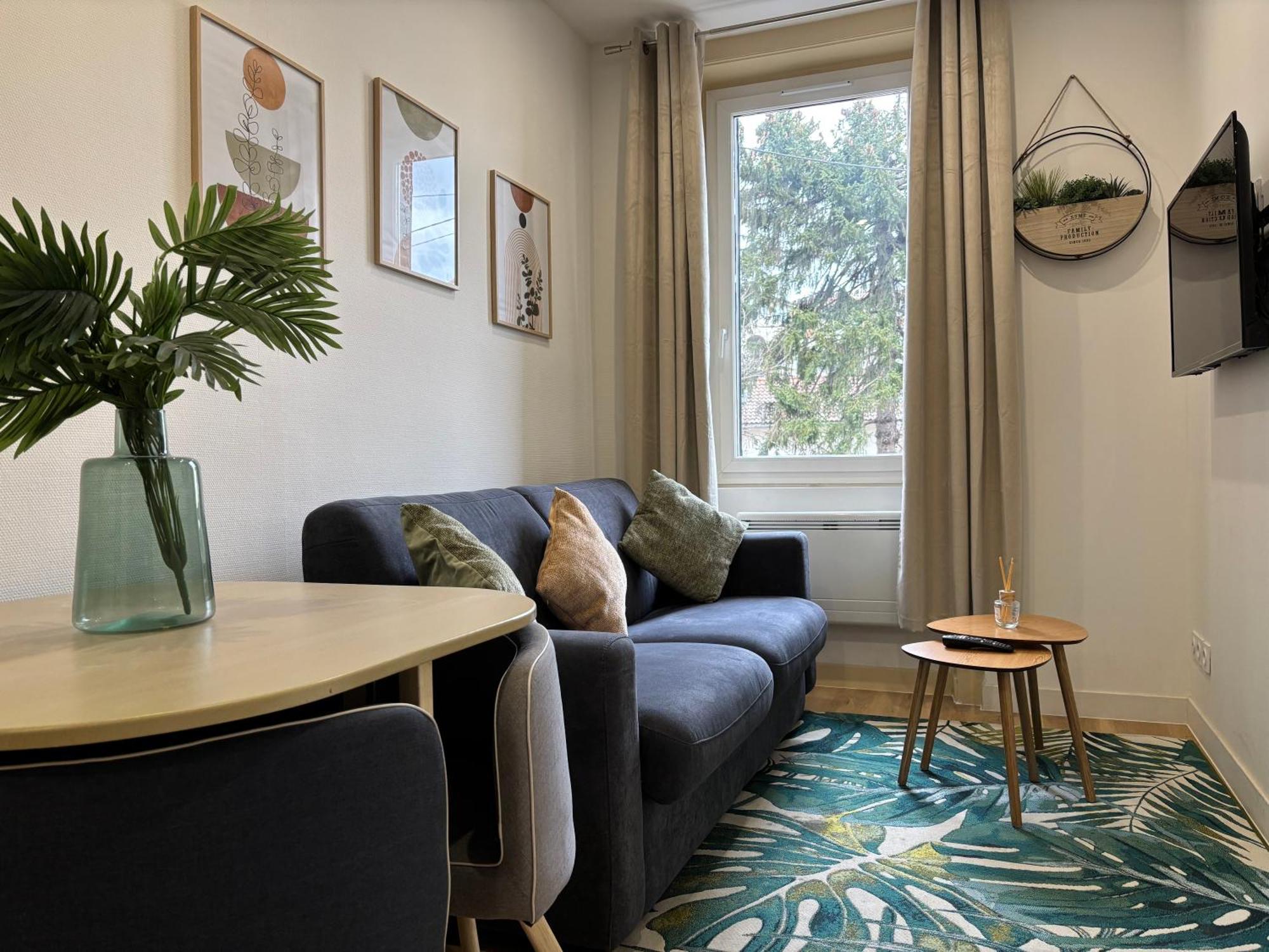 Appartamento Elegant T2 A Bron, Tramway A 2Min, Box Parking, 4Personnes Esterno foto